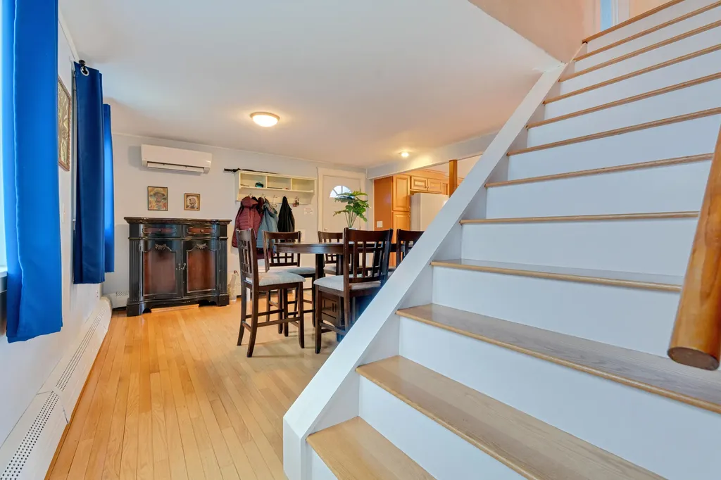 14 Chapman Street Portland ME 04103