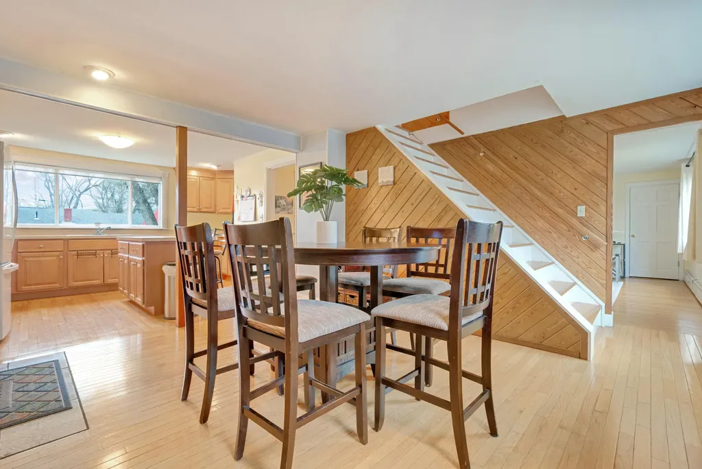 14 Chapman Street Portland ME 04103