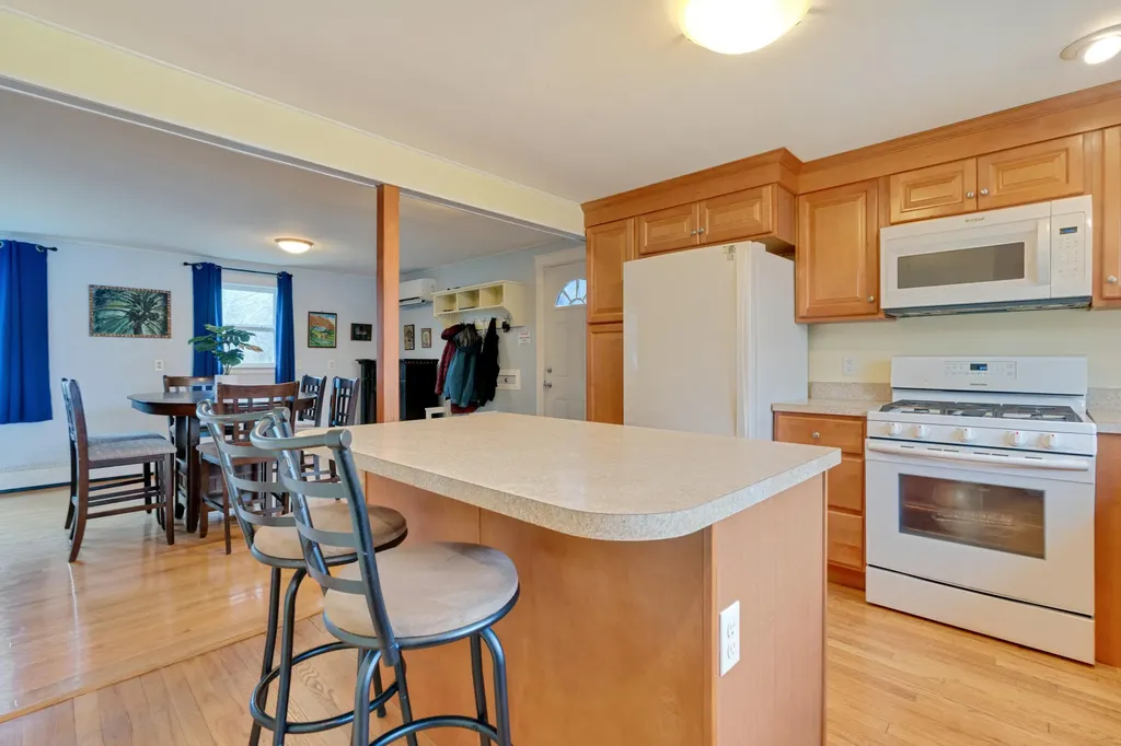 14 Chapman Street Portland ME 04103