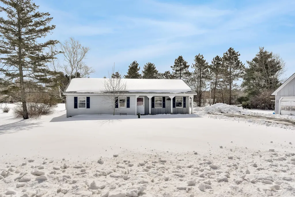 325 Bangor Road Benton ME 04901