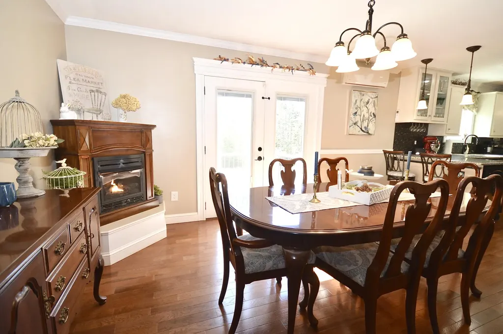 899 Main Road Eddington ME 04428