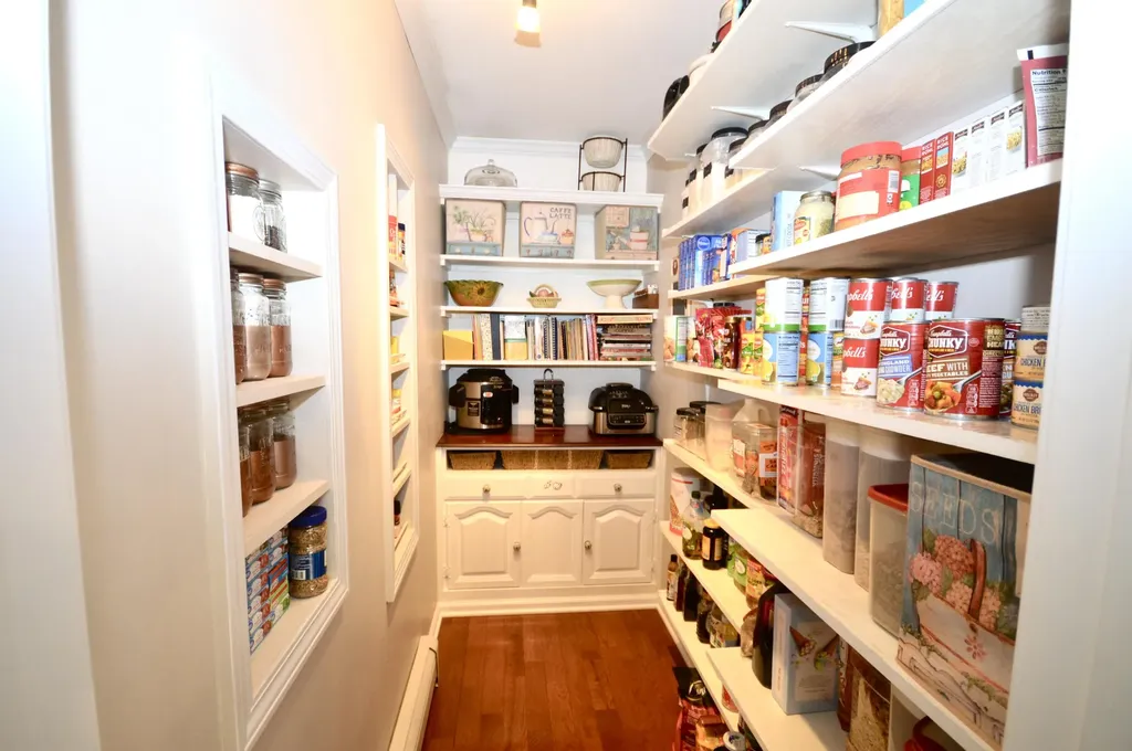 899 Main Road Eddington ME 04428