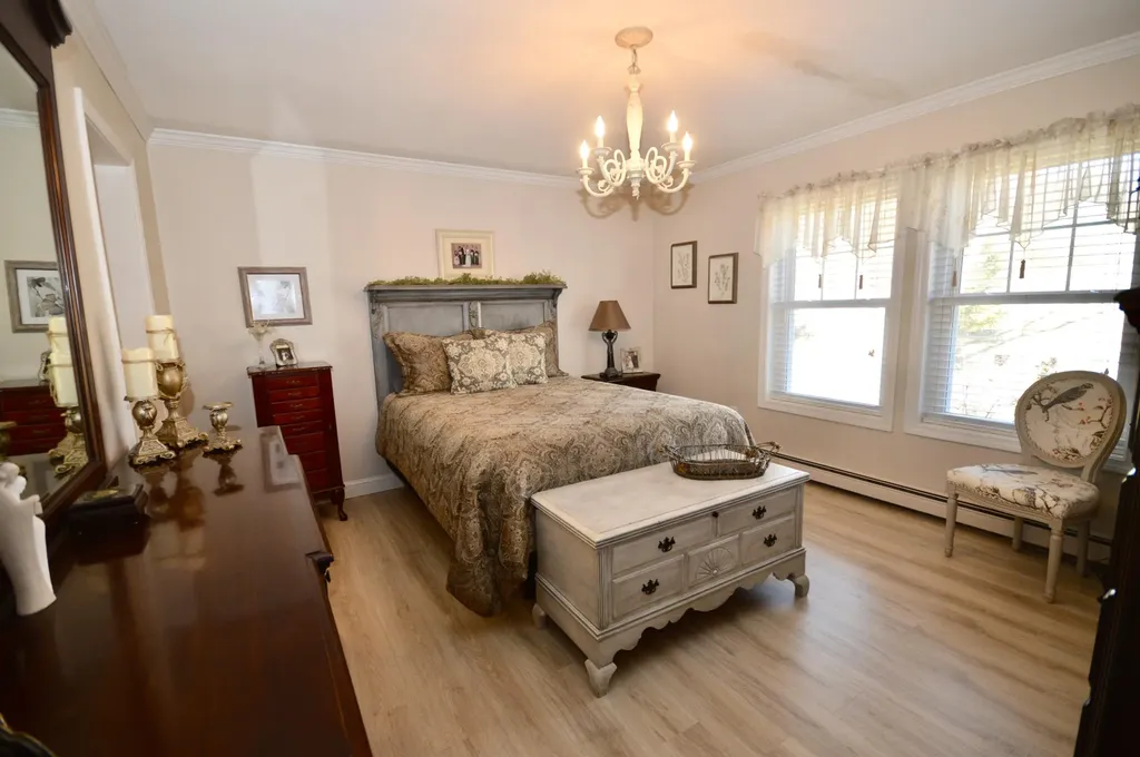 899 Main Road Eddington ME 04428