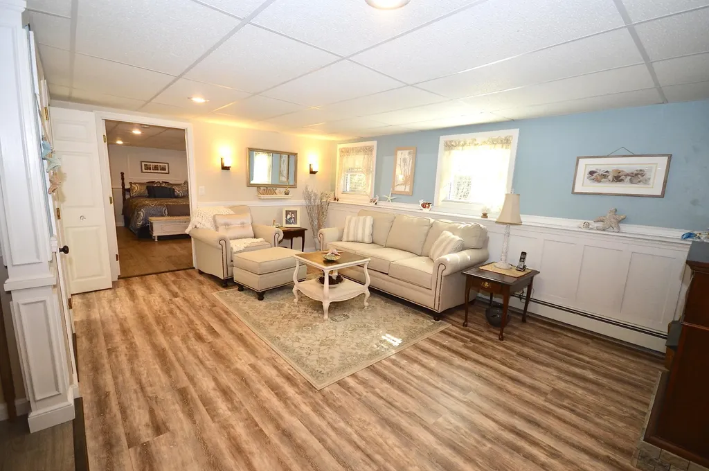 899 Main Road Eddington ME 04428