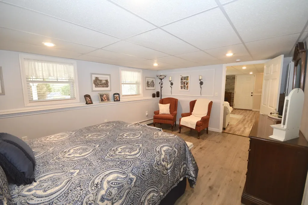 899 Main Road Eddington ME 04428