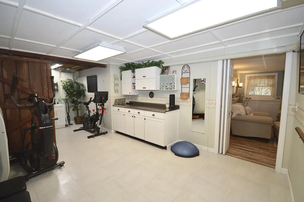 899 Main Road Eddington ME 04428
