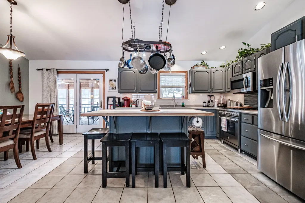 427 E Hardscrabble Road Auburn ME 04210