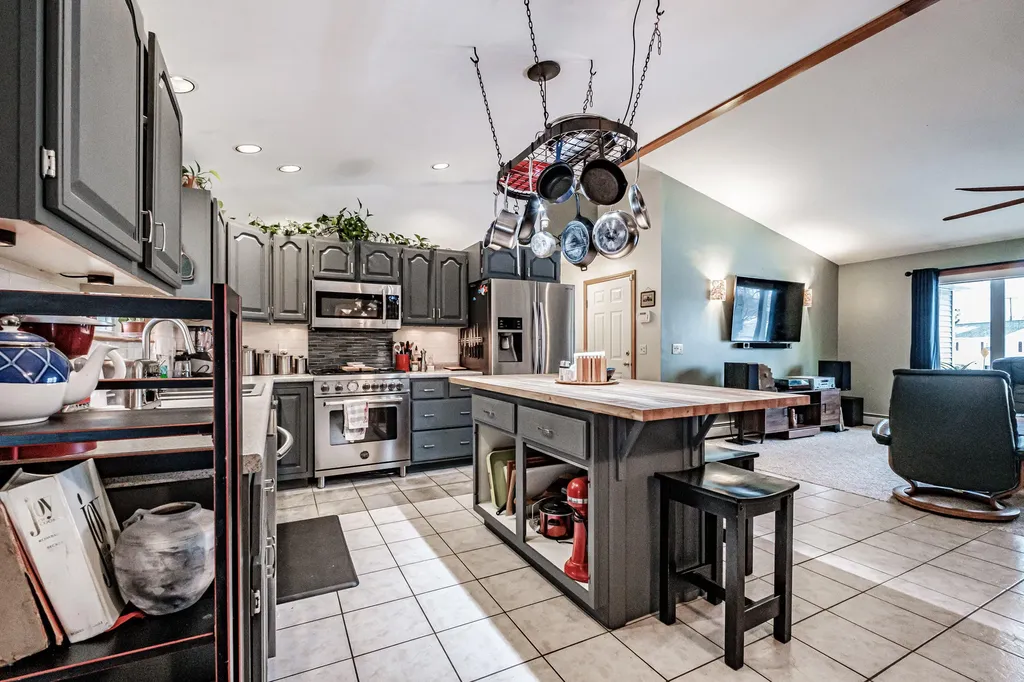 427 E Hardscrabble Road Auburn ME 04210