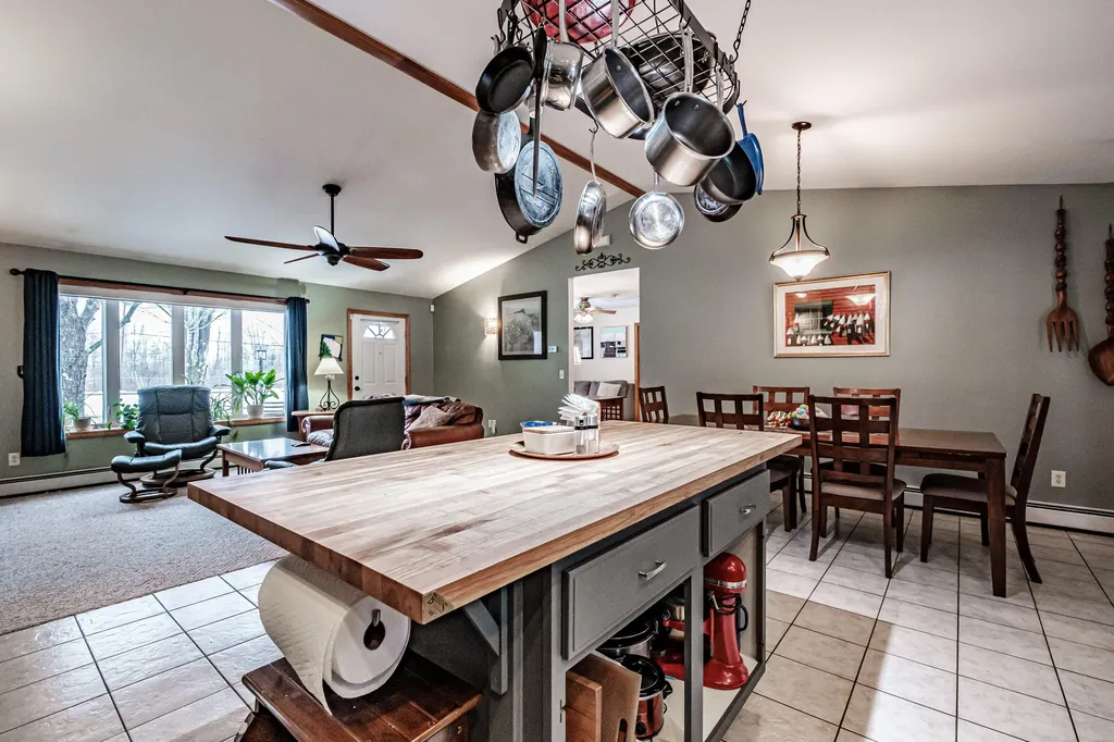 427 E Hardscrabble Road Auburn ME 04210