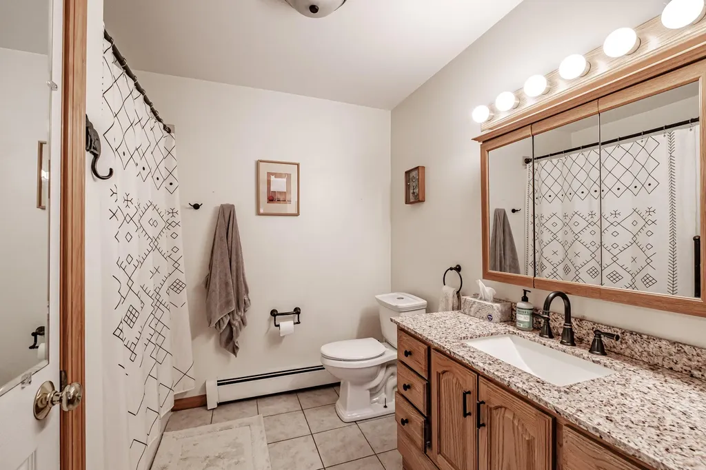 427 E Hardscrabble Road Auburn ME 04210