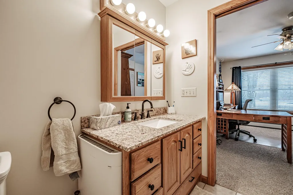 427 E Hardscrabble Road Auburn ME 04210