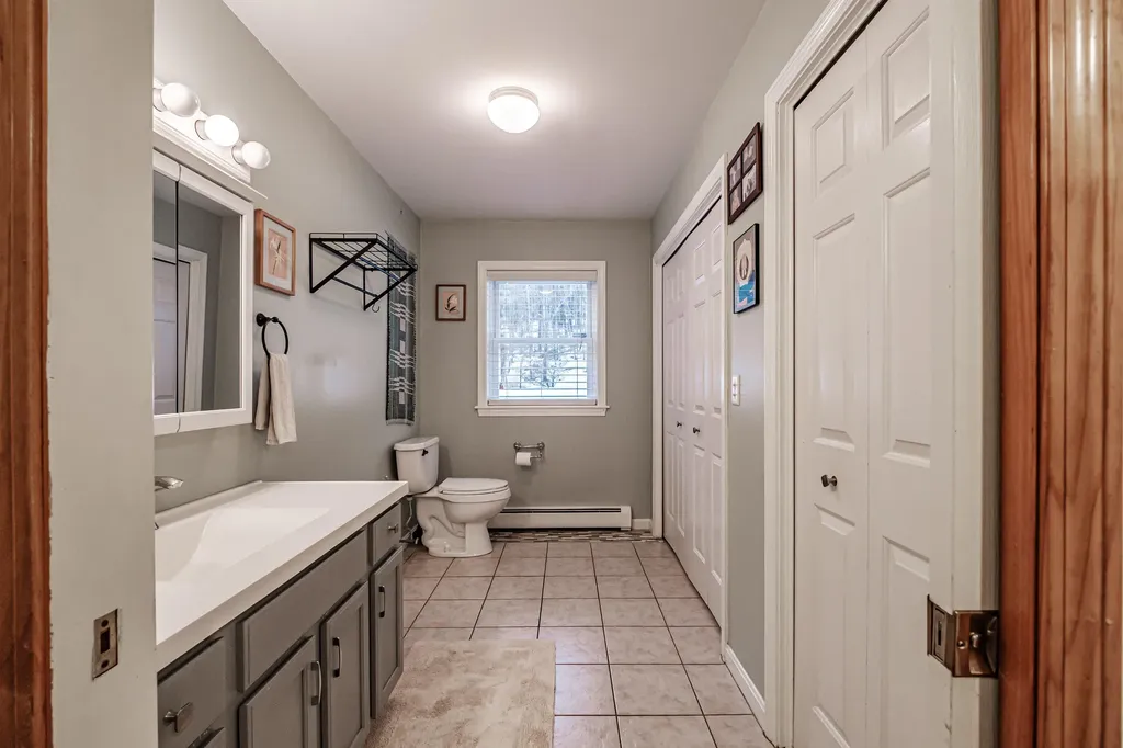 427 E Hardscrabble Road Auburn ME 04210