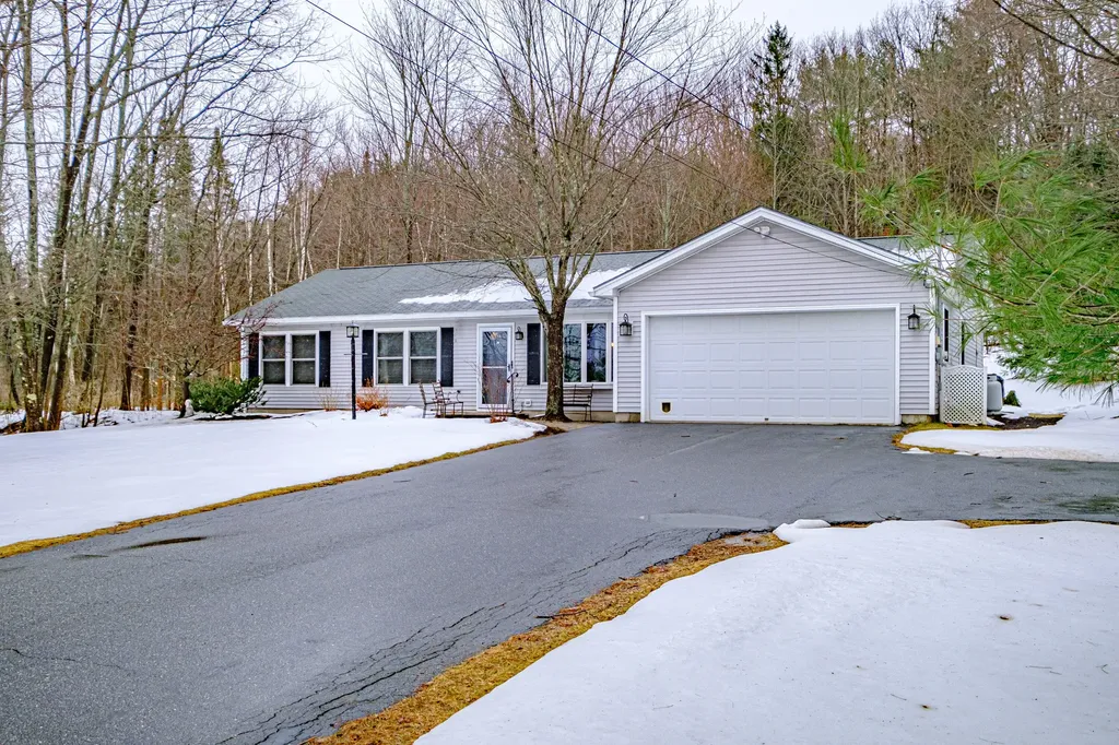 427 E Hardscrabble Road Auburn ME 04210