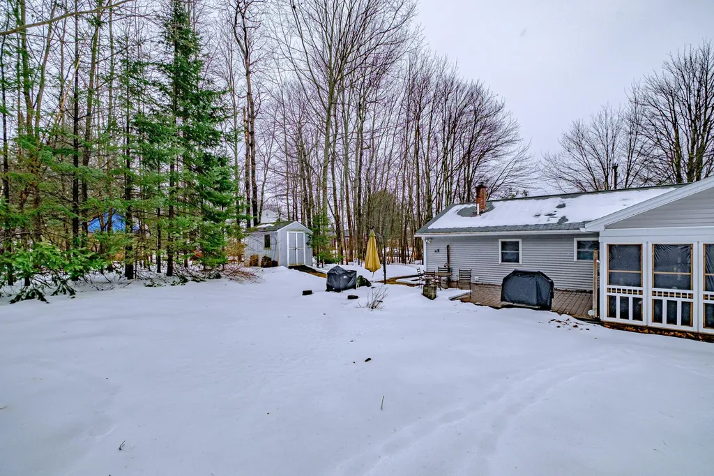 427 E Hardscrabble Road Auburn ME 04210