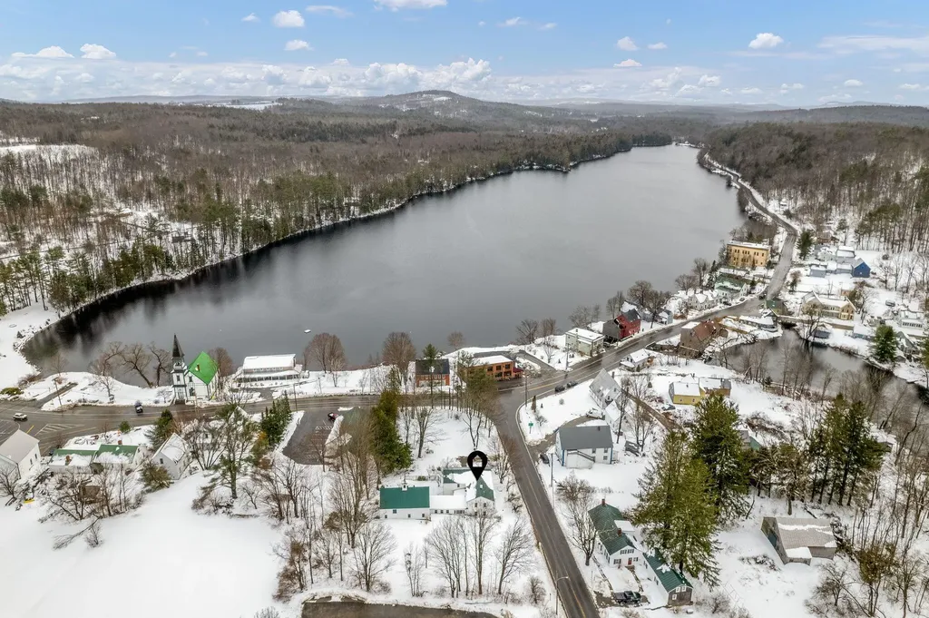 350 Pond Road Mount Vernon ME 04352