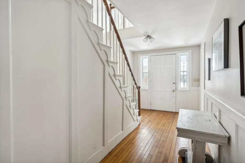 350 Pond Road Mount Vernon ME 04352
