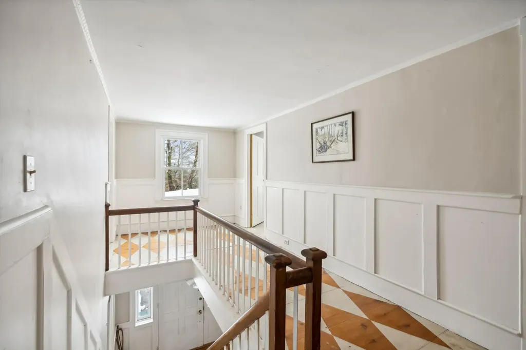 350 Pond Road Mount Vernon ME 04352