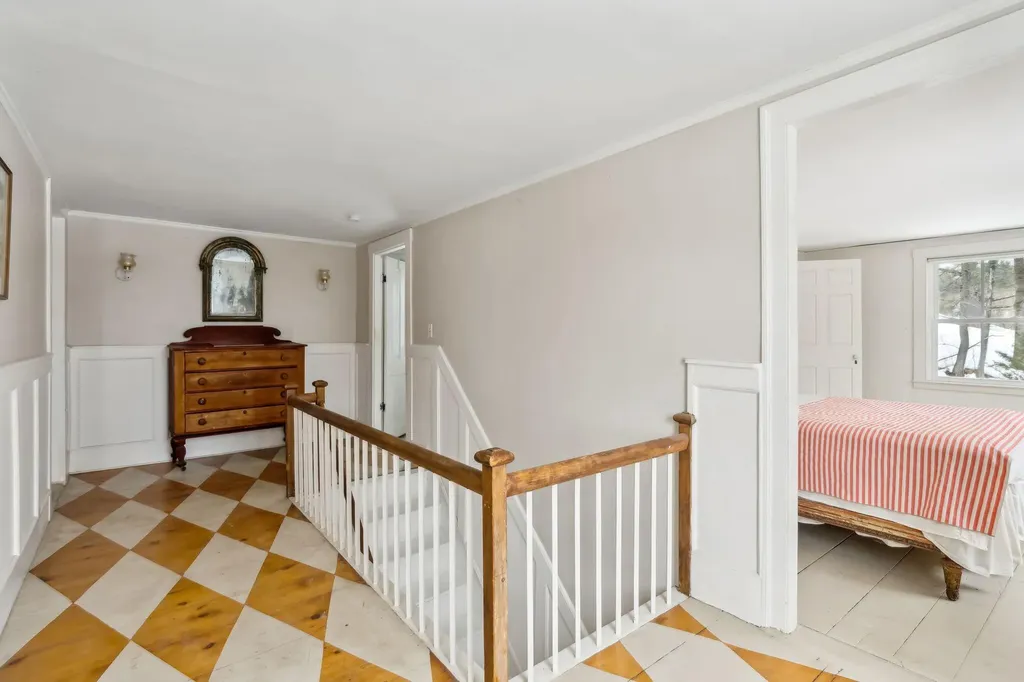 350 Pond Road Mount Vernon ME 04352