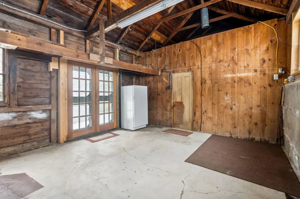350 Pond Road Mount Vernon ME 04352