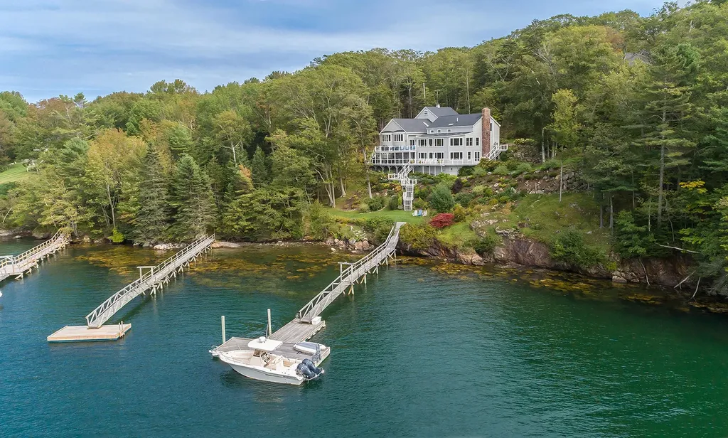 429 Ocean Point Road Boothbay ME 04544