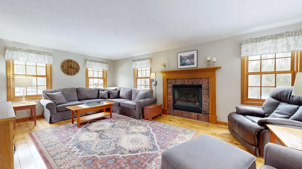 30 Burnham Woods Circle Scarborough ME 04074