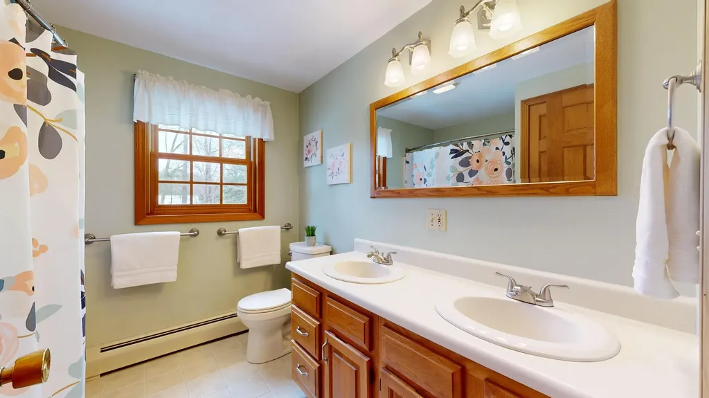 30 Burnham Woods Circle Scarborough ME 04074