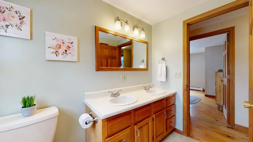 30 Burnham Woods Circle Scarborough ME 04074