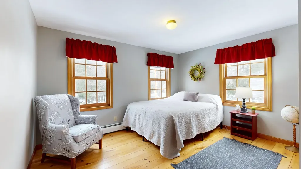 30 Burnham Woods Circle Scarborough ME 04074
