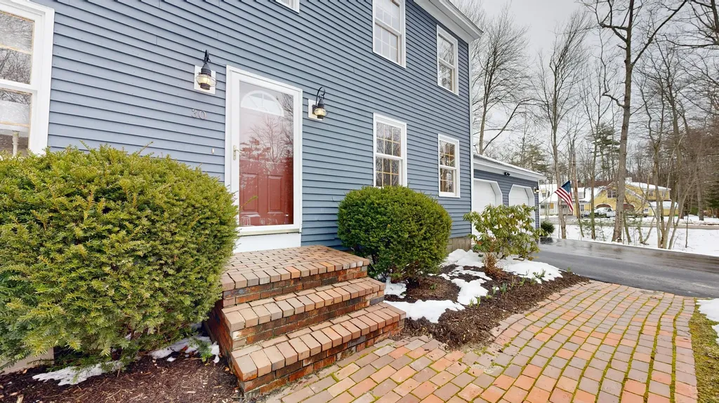 30 Burnham Woods Circle Scarborough ME 04074