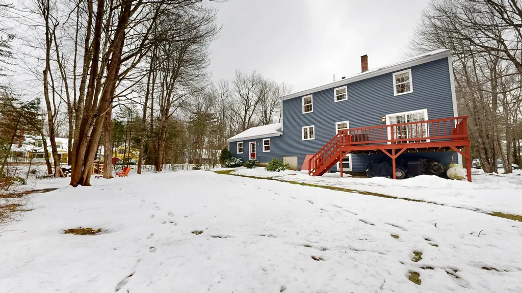 30 Burnham Woods Circle Scarborough ME 04074