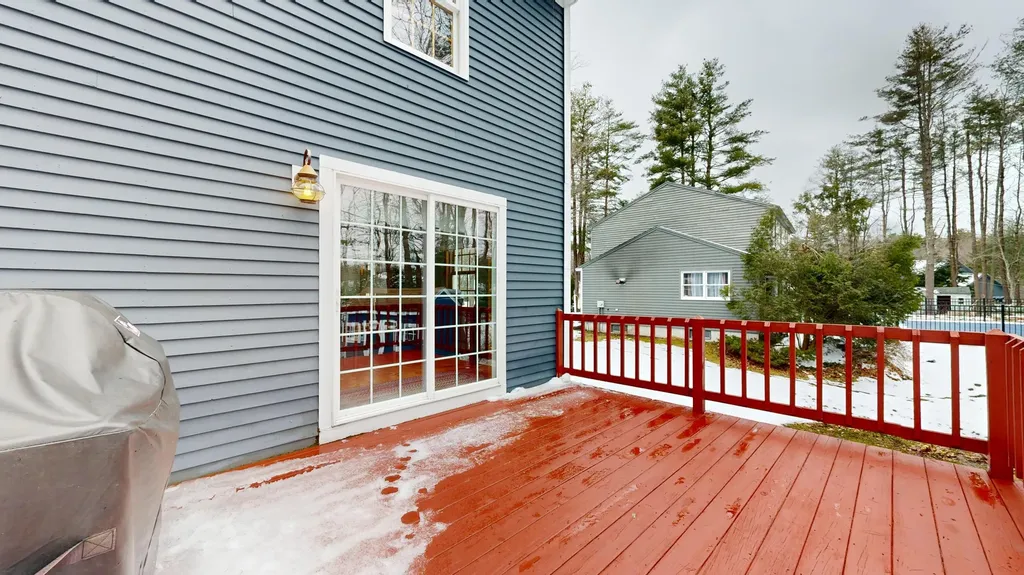 30 Burnham Woods Circle Scarborough ME 04074