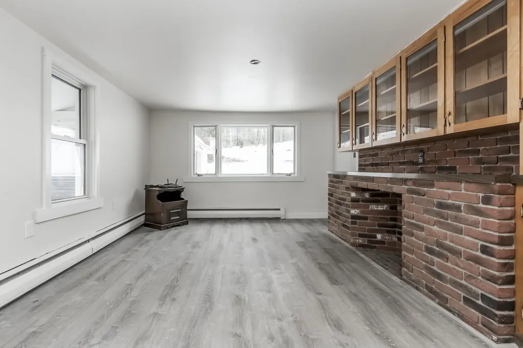82 Harrison Road Norway ME 04268