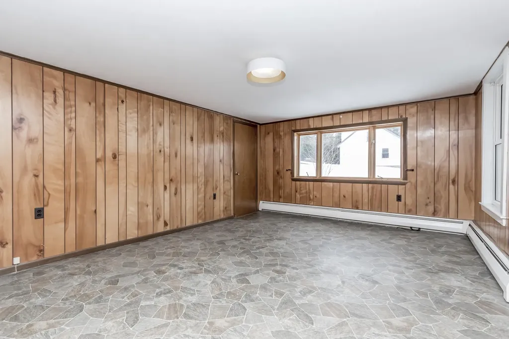 82 Harrison Road Norway ME 04268