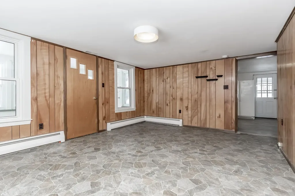 82 Harrison Road Norway ME 04268