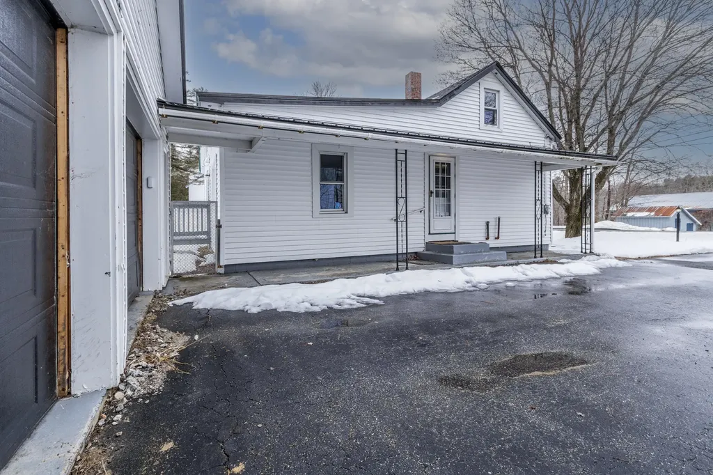 82 Harrison Road Norway ME 04268