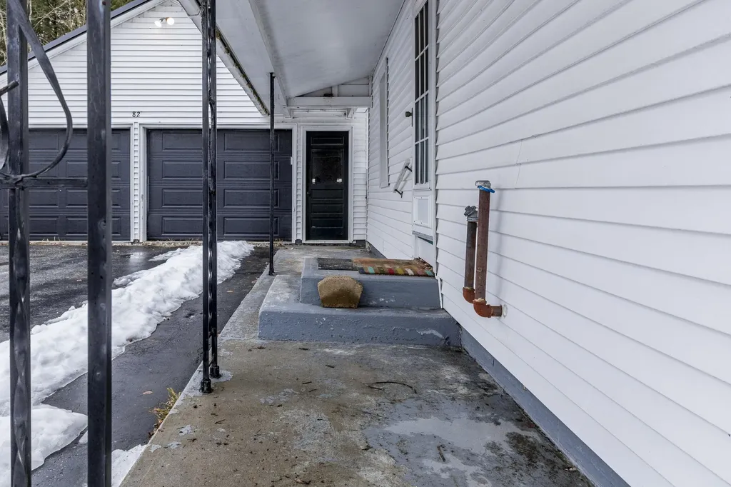 82 Harrison Road Norway ME 04268