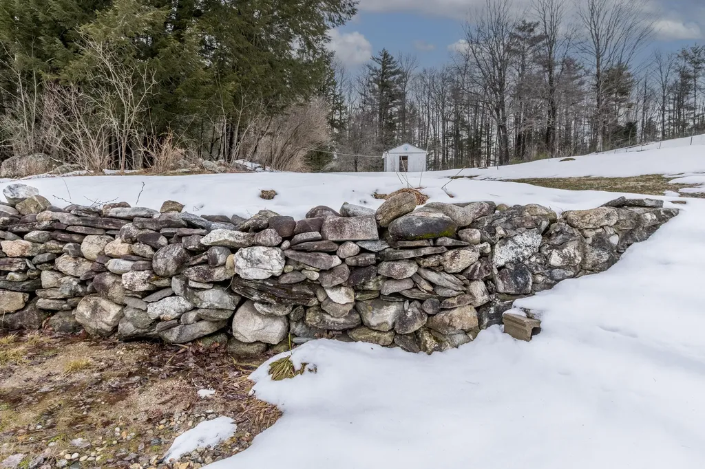 82 Harrison Road Norway ME 04268