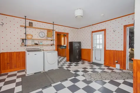 1496 Franklin Road Jay ME 04239