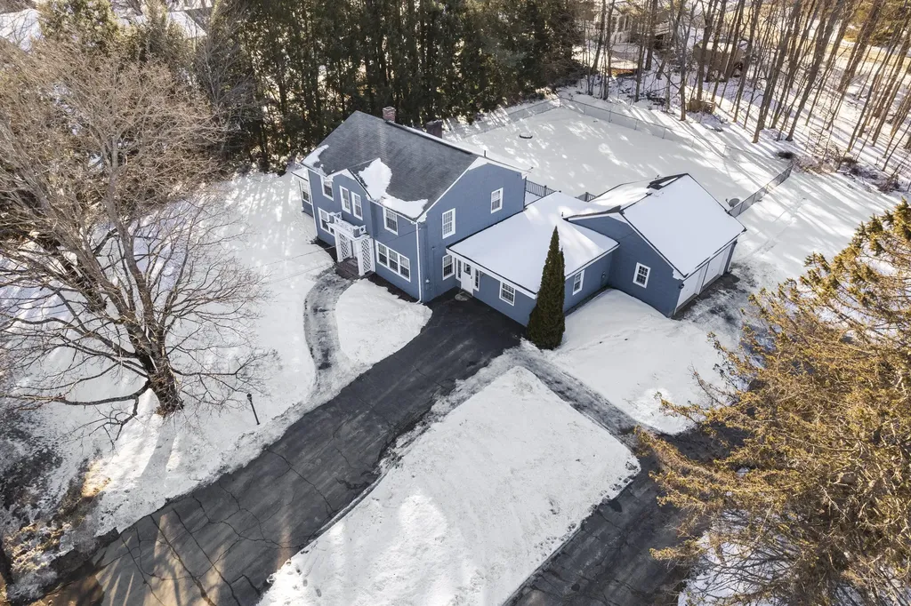 1106 Main Street Lewiston ME 04240