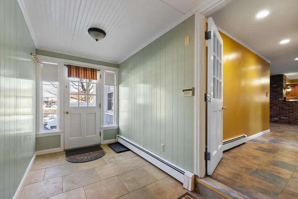 1106 Main Street Lewiston ME 04240