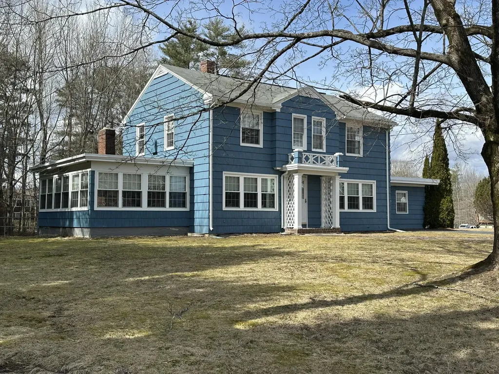 1106 Main Street Lewiston ME 04240