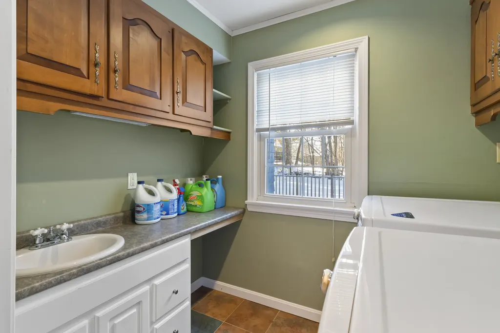 1106 Main Street Lewiston ME 04240