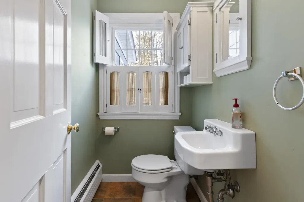 1106 Main Street Lewiston ME 04240
