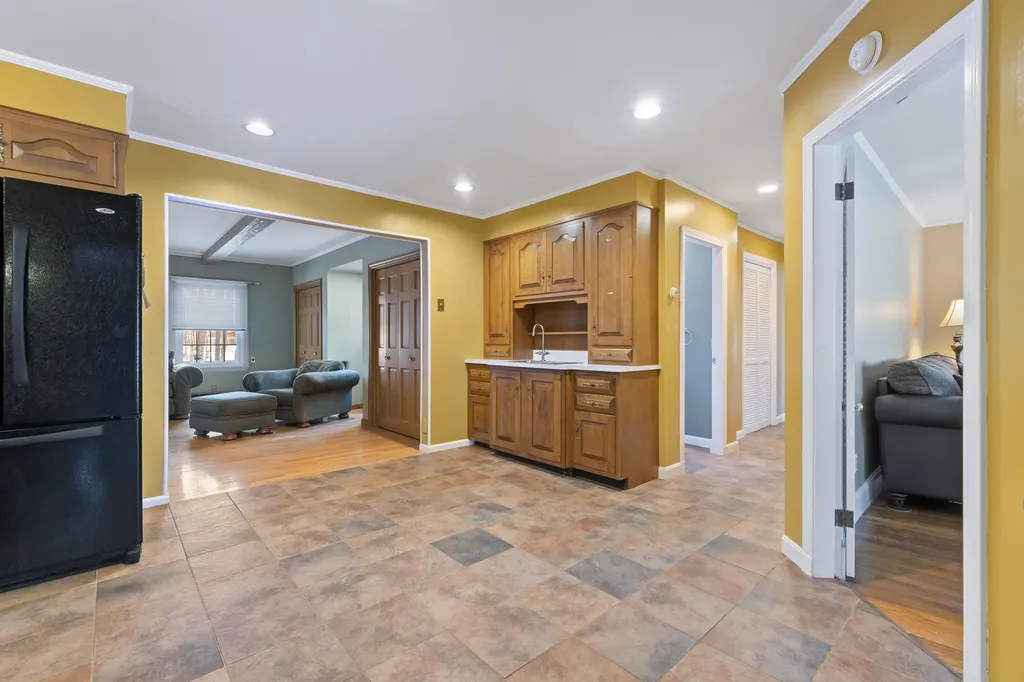 1106 Main Street Lewiston ME 04240