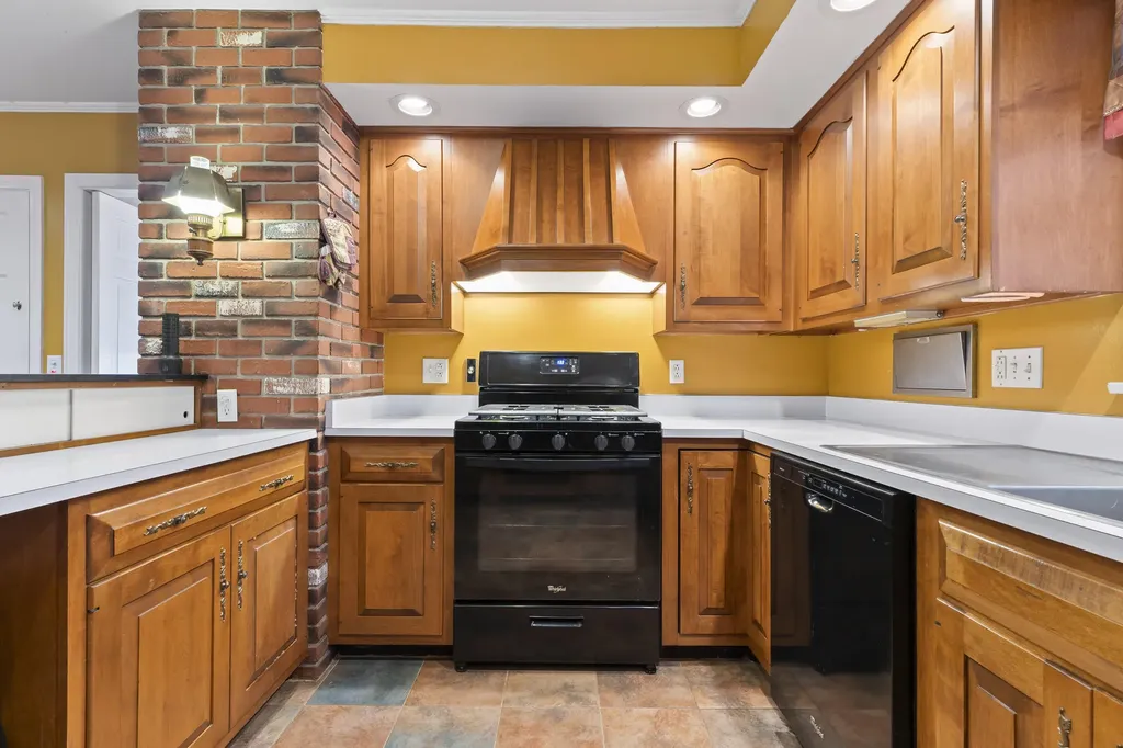 1106 Main Street Lewiston ME 04240