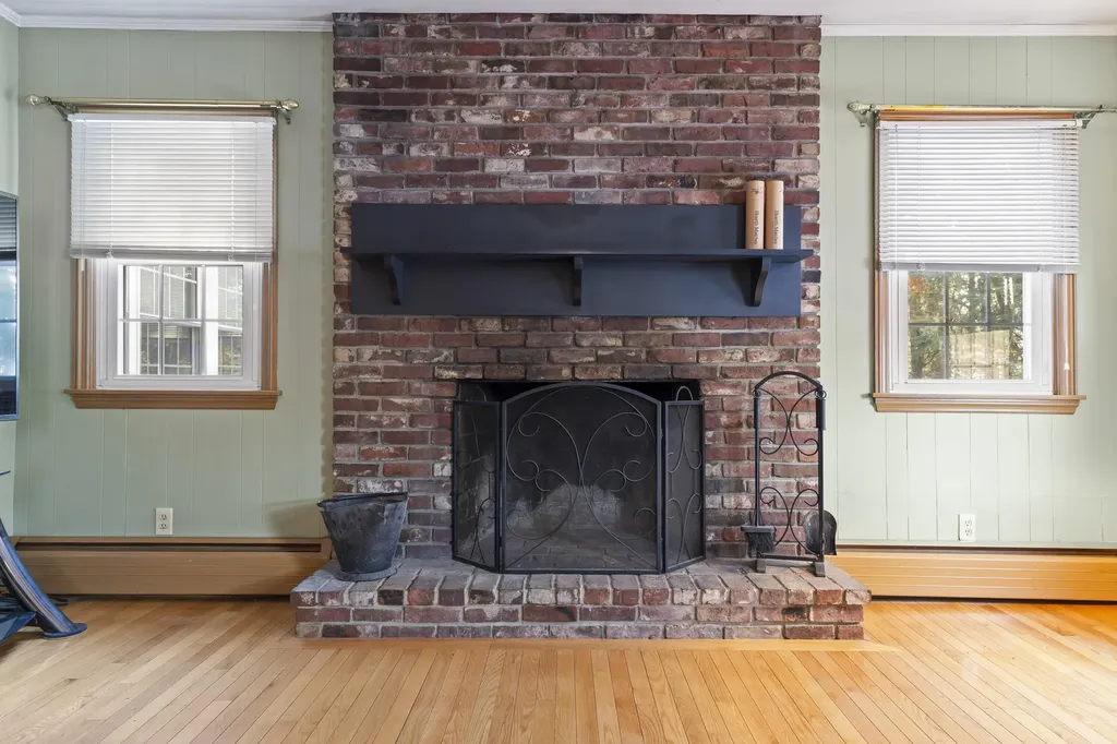 1106 Main Street Lewiston ME 04240