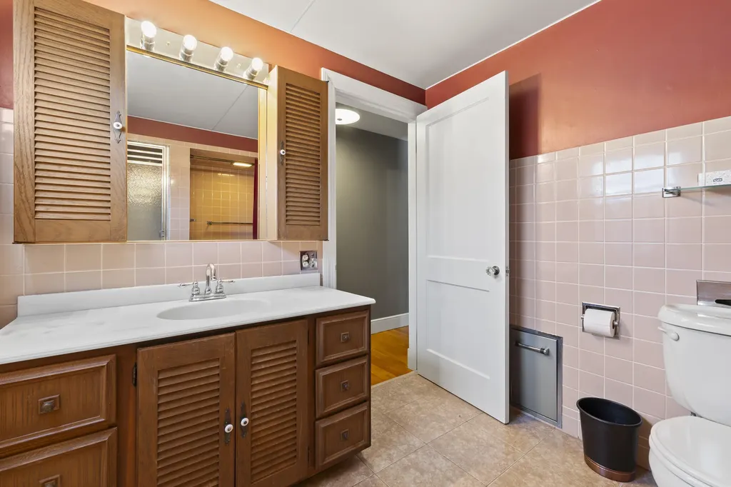 1106 Main Street Lewiston ME 04240