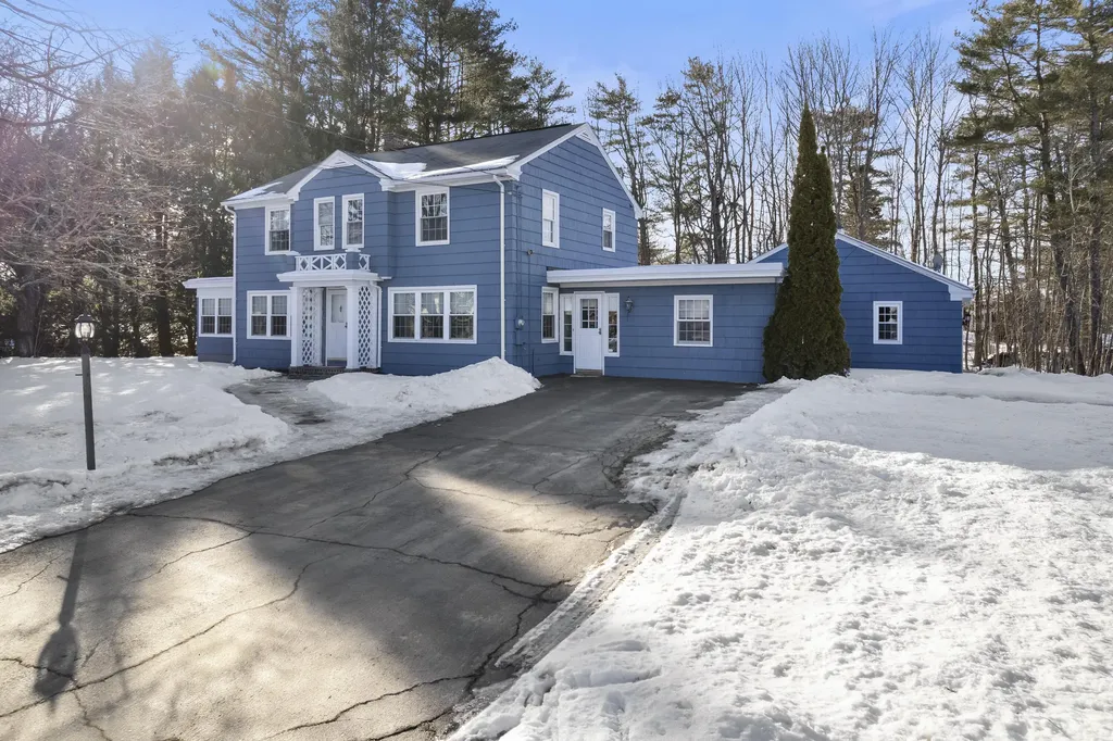 1106 Main Street Lewiston ME 04240