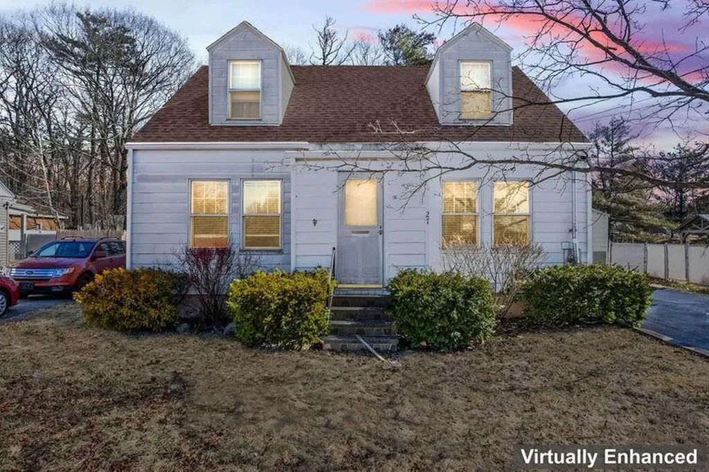 27 Drew Street Lewiston ME 04240