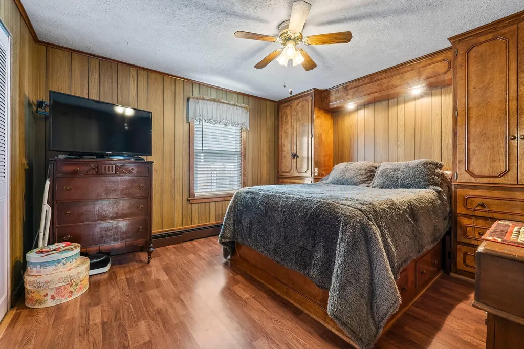 27 Drew Street Lewiston ME 04240